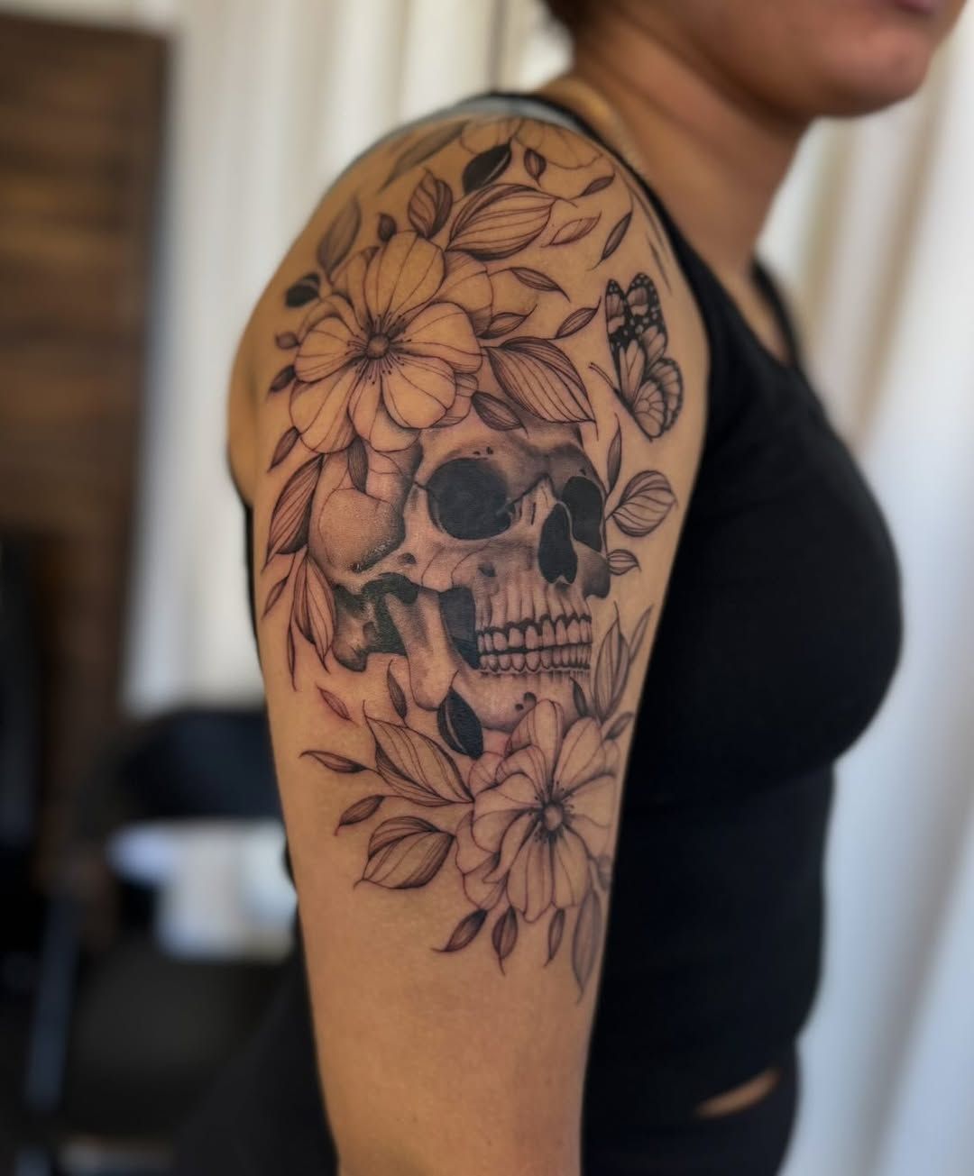 Julia Quintana — tattoo artist