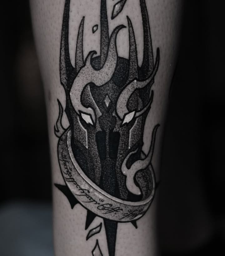 Lina Shuliar — tattoo artist