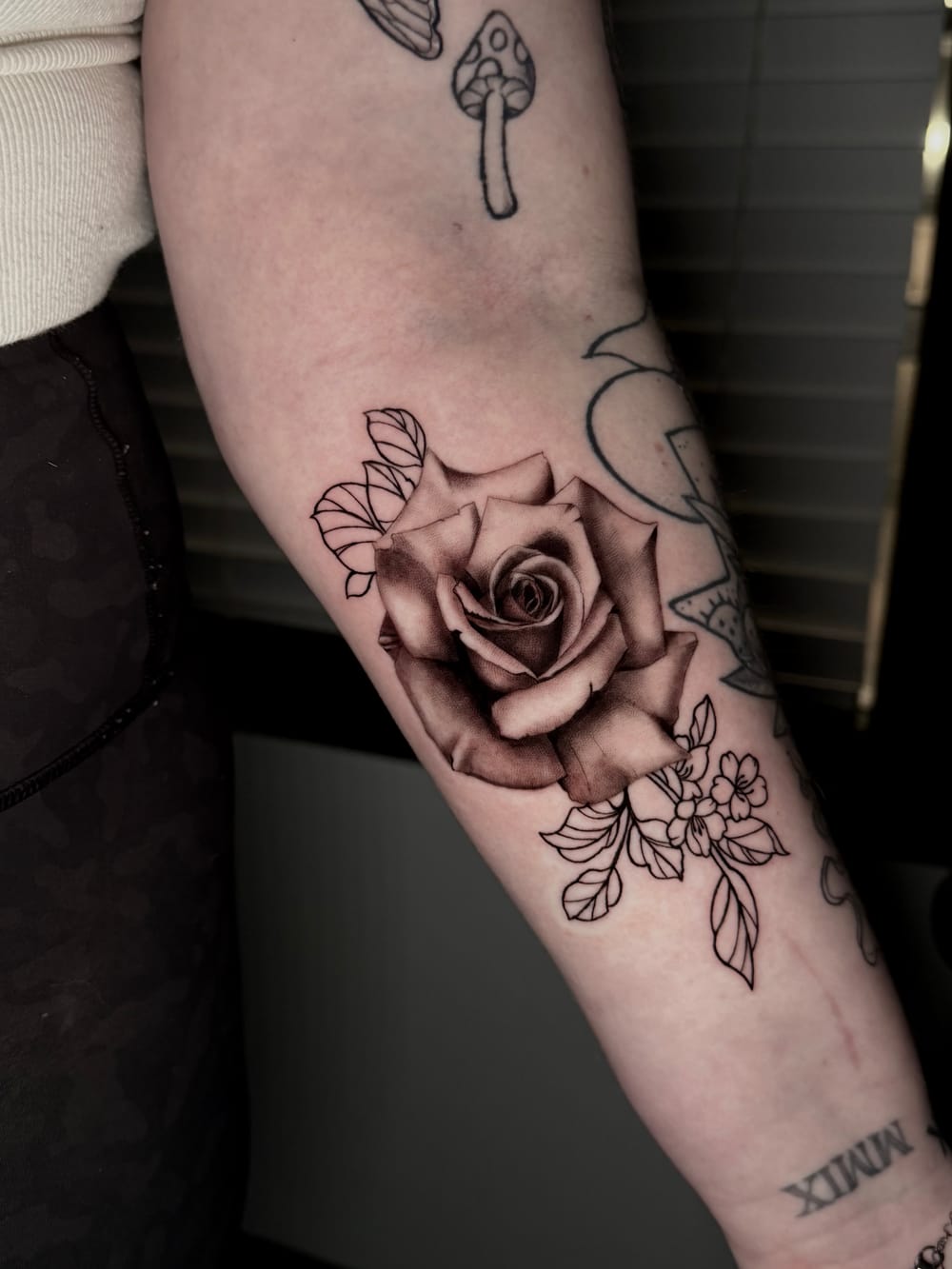 Sophia Lohden — tattoo artist