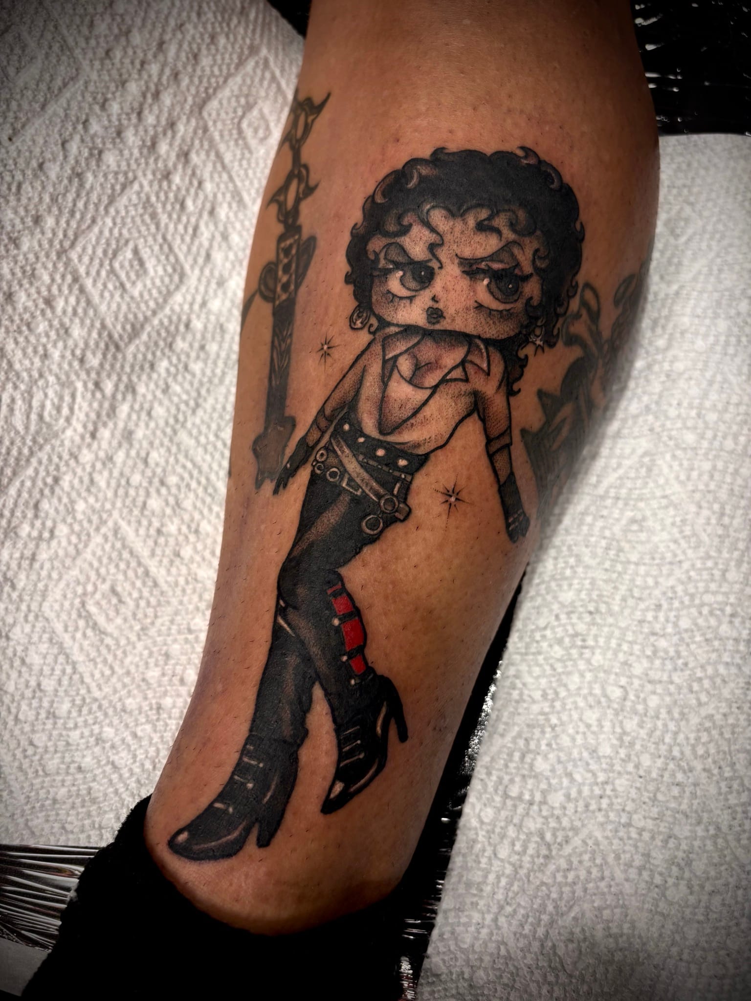 Minerva — tattoo artist