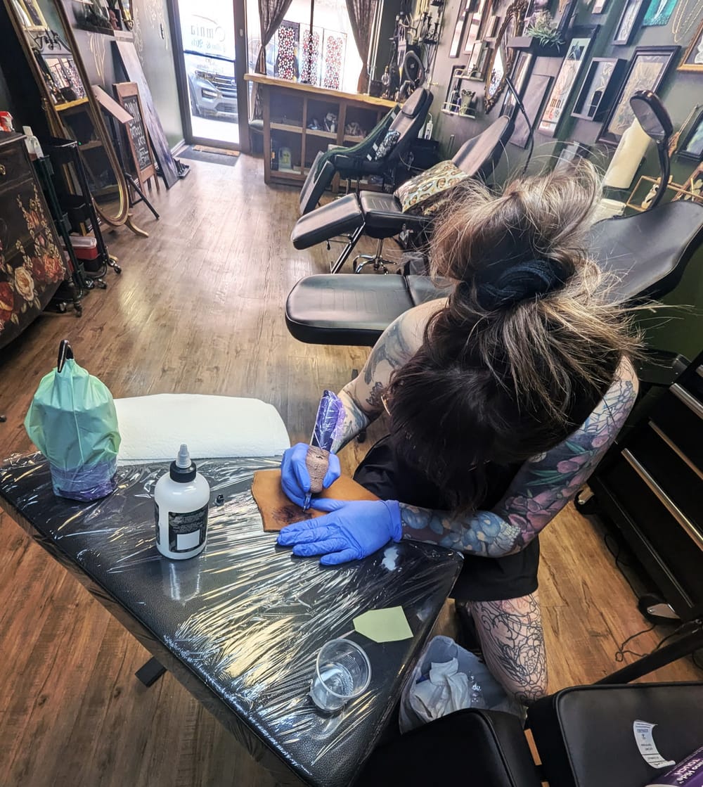 Amy Arsene — tattoo artist