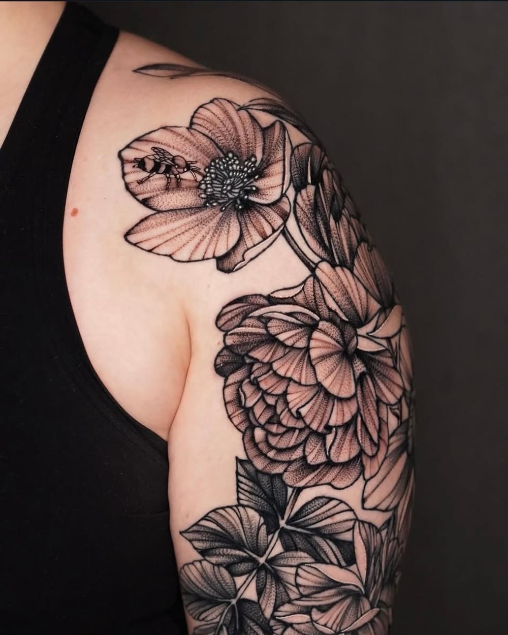 Gala Gage — tattoo artist