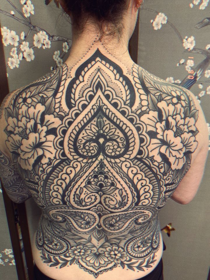 Stephanie Burg — tattoo artist