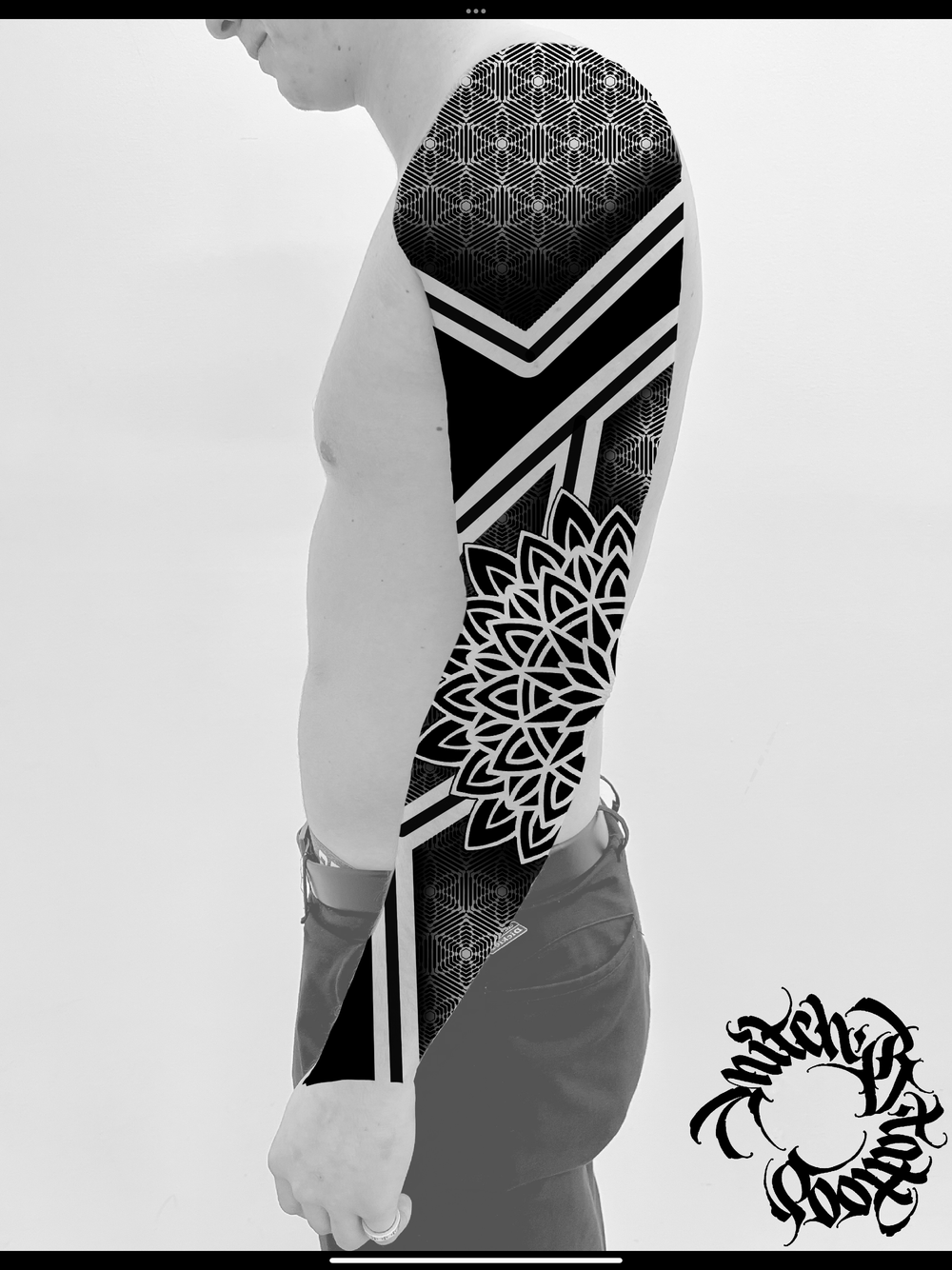 Sleeve