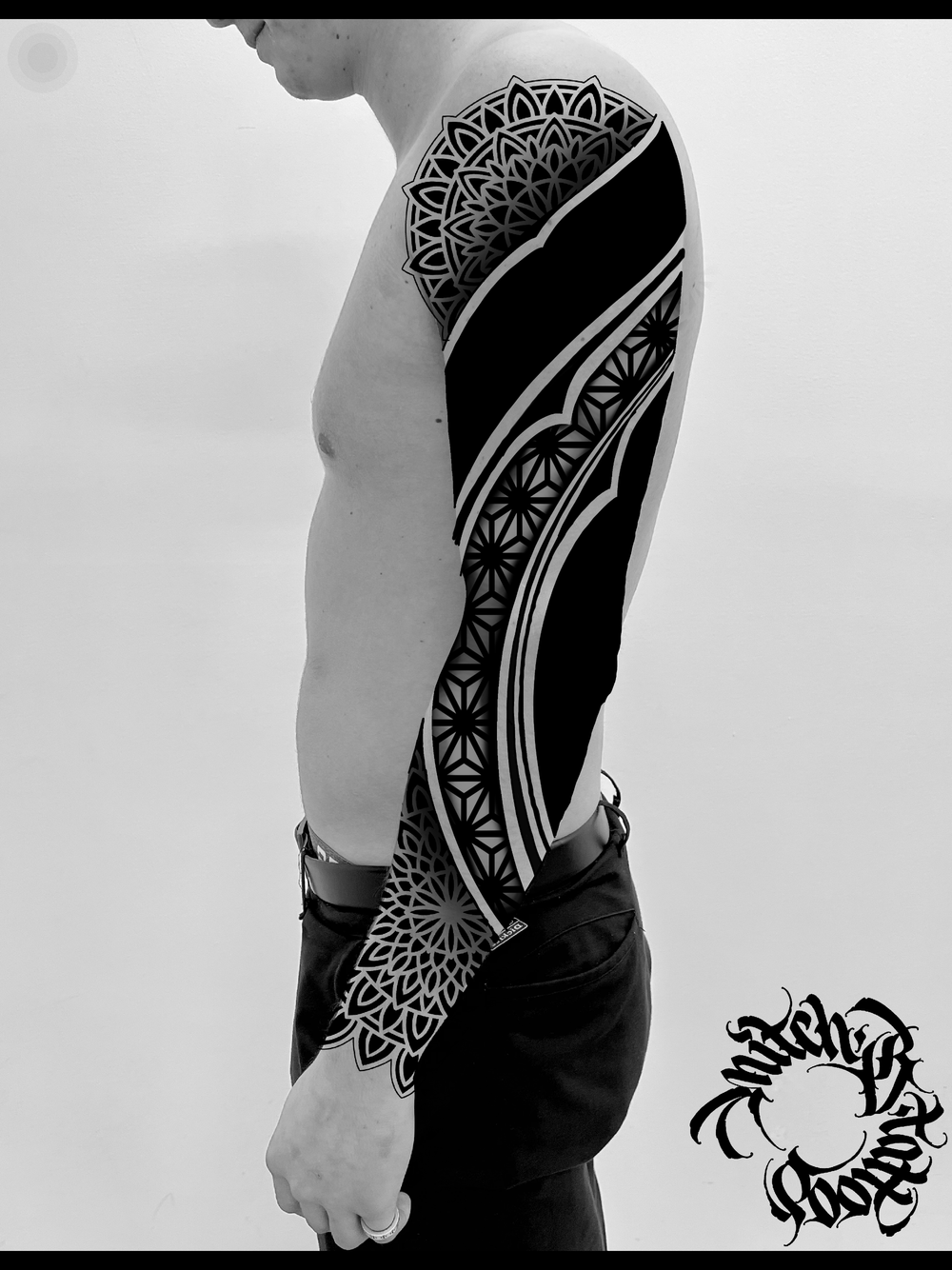 Sleeve 