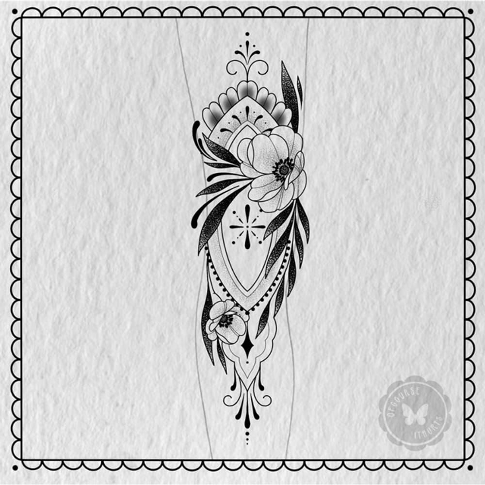Ornamental Knee Framer